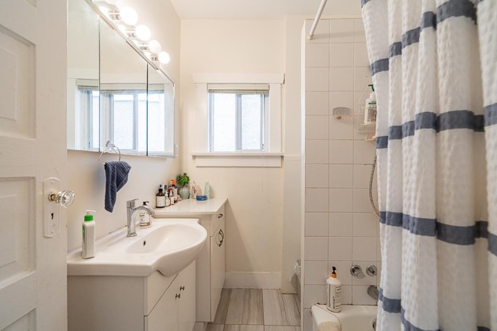 Photo 17 at 4534 W 5th Avenue, Point Grey, Vancouver West