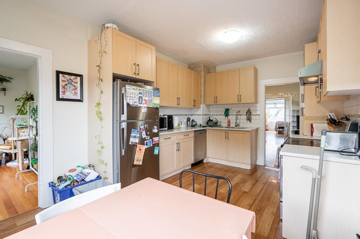 Photo 12 at 4534 W 5th Avenue, Point Grey, Vancouver West