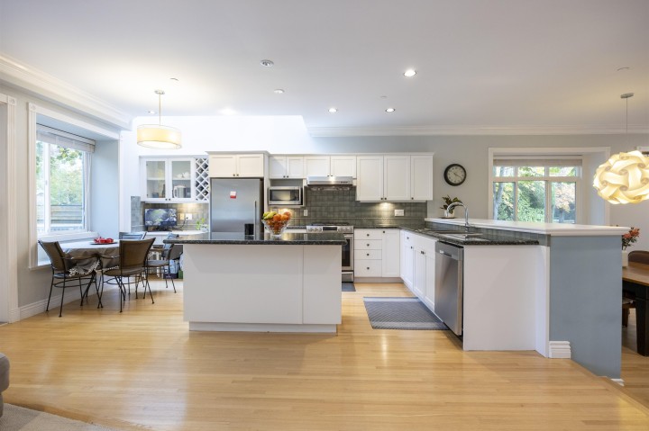 Photo 13 at 4203 W 14th Avenue, Point Grey, Vancouver West