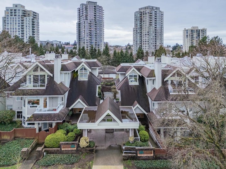 Photo 2 at 207 - 3628 Rae Avenue, Collingwood VE, Vancouver East