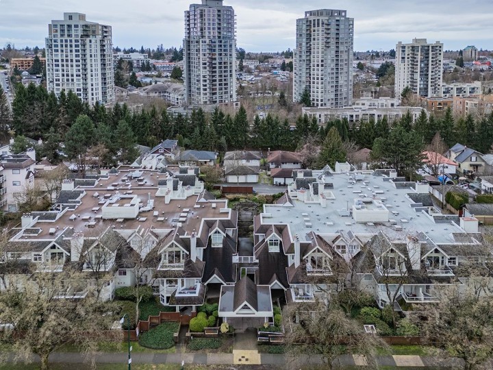 Photo 3 at 207 - 3628 Rae Avenue, Collingwood VE, Vancouver East