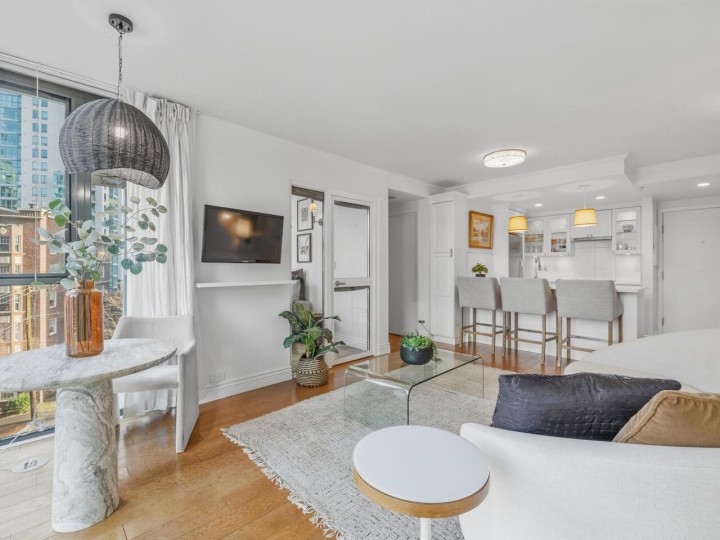 Photo 10 at 502 - 1331 W Georgia Street, Coal Harbour, Vancouver West