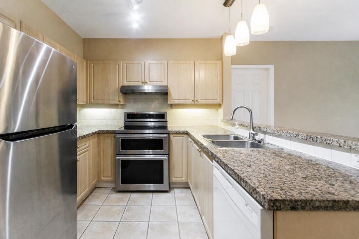 Photo 12 at 416 - 3629 Deercrest Drive, Roche Point, North Vancouver