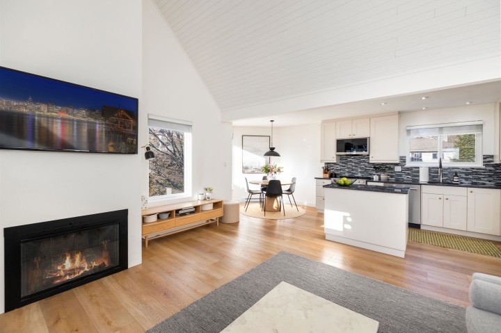 Photo 7 at 416 St. Georges Avenue, Lower Lonsdale, North Vancouver