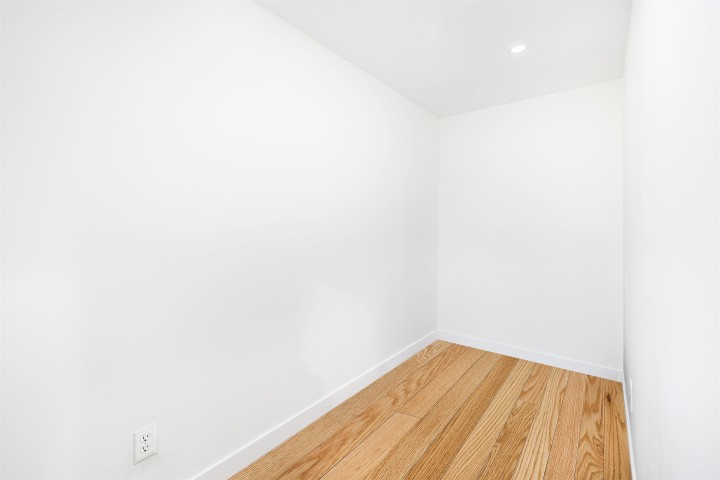 Photo 21 at 416 St. Georges Avenue, Lower Lonsdale, North Vancouver