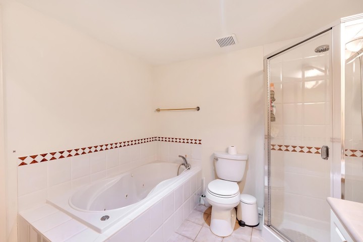 Photo 25 at 18 - 1550 Larkhall Crescent, Northlands, North Vancouver