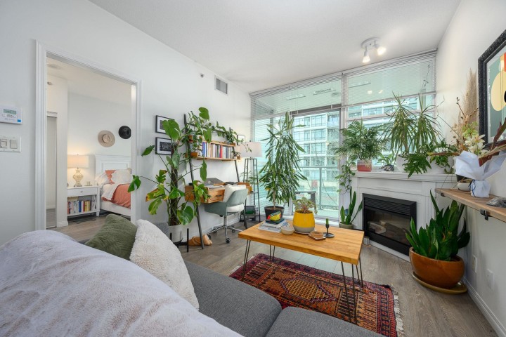 Photo 6 at 405 - 168 E Esplanade, Lower Lonsdale, North Vancouver