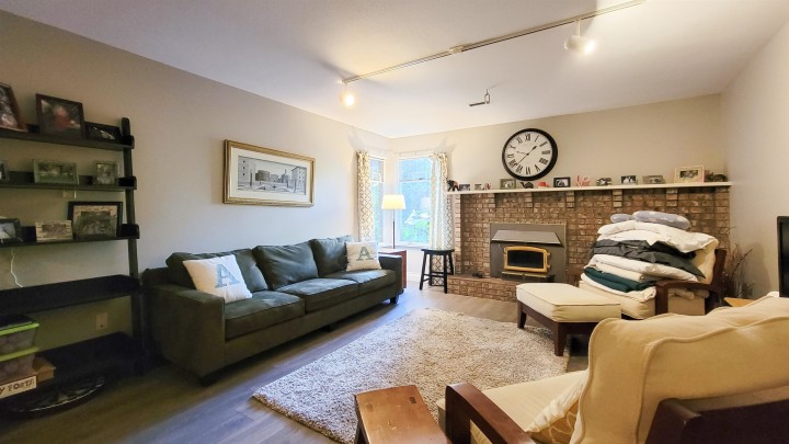 Photo 10 at 3595 Wellington Crescent, Edgemont, North Vancouver