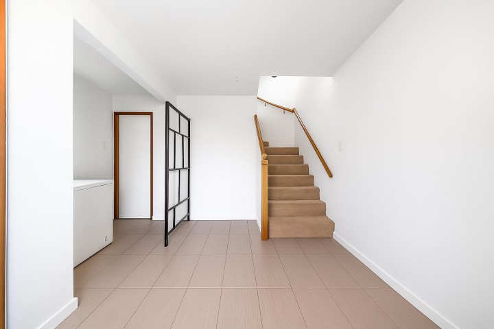 Photo 2 at 3003 Nw Sunnyhurst Road, Lynn Valley, North Vancouver