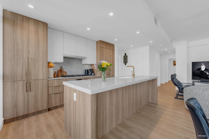 Photo 12 at 1101 - 2325 Emery Court, Lynn Valley, North Vancouver