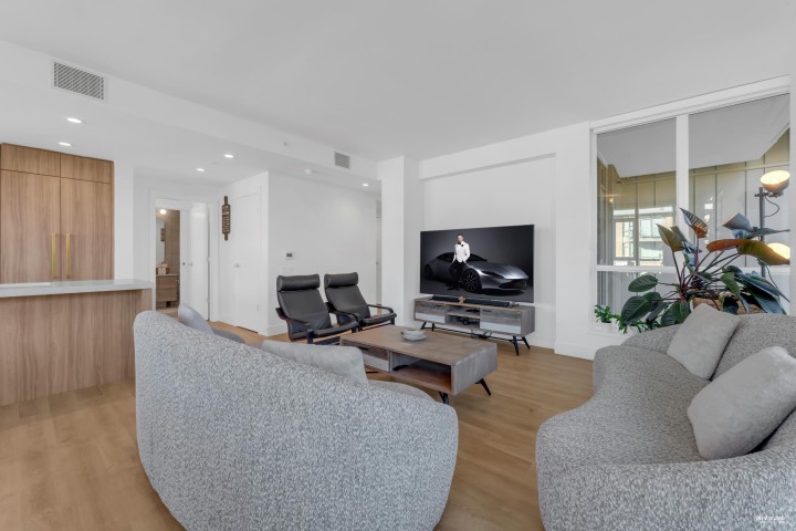 Photo 7 at 1101 - 2325 Emery Court, Lynn Valley, North Vancouver