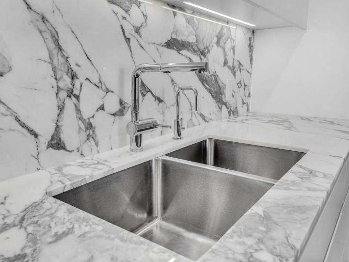 Photo 5 at 307 - 3668 W 10th Avenue, Kitsilano, Vancouver West