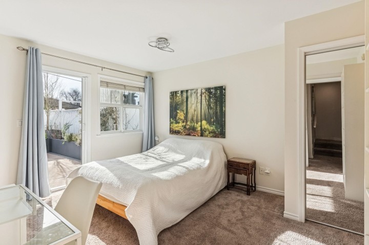 Photo 16 at 102 - 3028 W 41st Avenue, Kerrisdale, Vancouver West