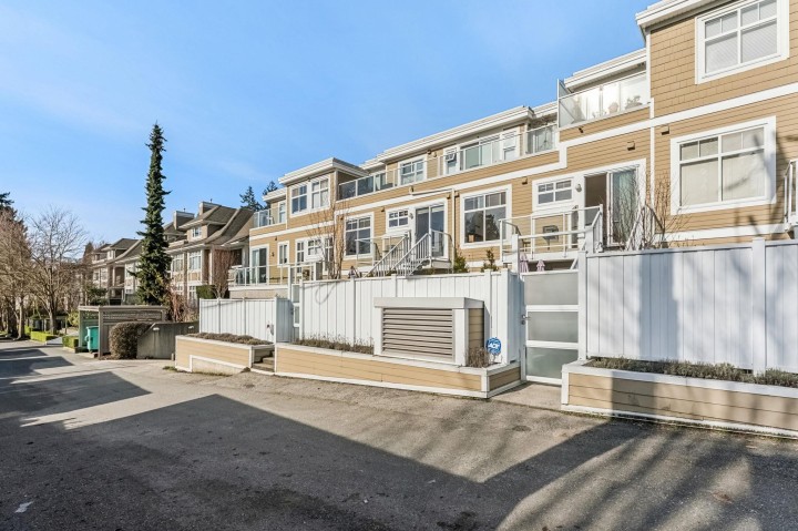 Photo 20 at 102 - 3028 W 41st Avenue, Kerrisdale, Vancouver West