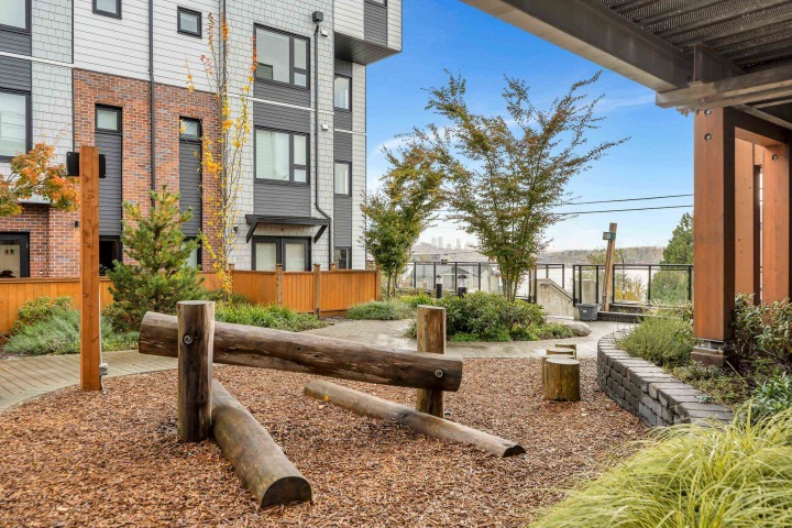 Photo 2 at 146 - 545 E 2nd Street, Lower Lonsdale, North Vancouver