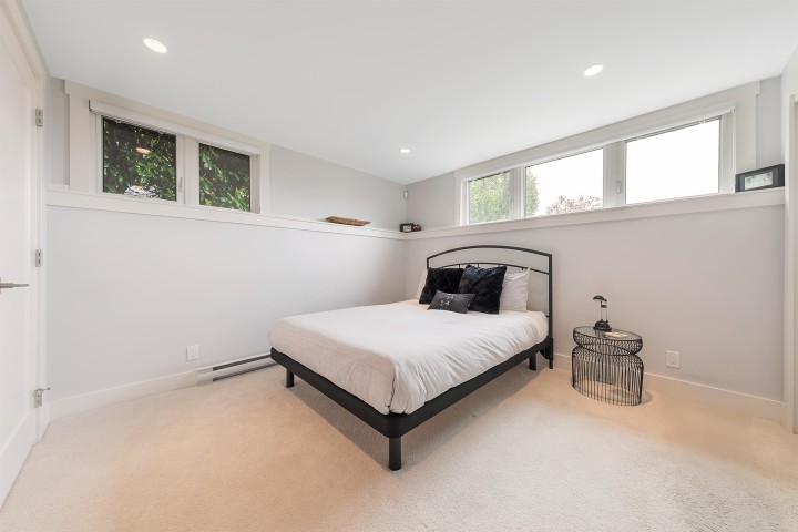 Photo 33 at 4106 Canterbury Crescent, Forest Hills NV, North Vancouver