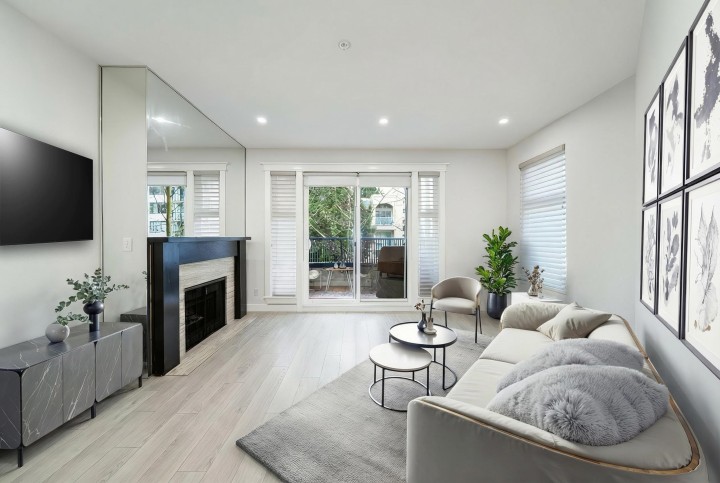 Photo 2 at 212 - 1924 Comox Street, West End VW, Vancouver West