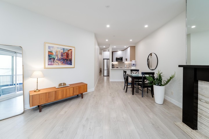 Photo 7 at 212 - 1924 Comox Street, West End VW, Vancouver West