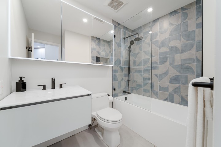 Photo 19 at 212 - 1924 Comox Street, West End VW, Vancouver West