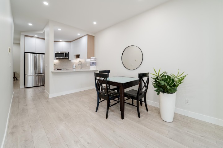 Photo 8 at 212 - 1924 Comox Street, West End VW, Vancouver West