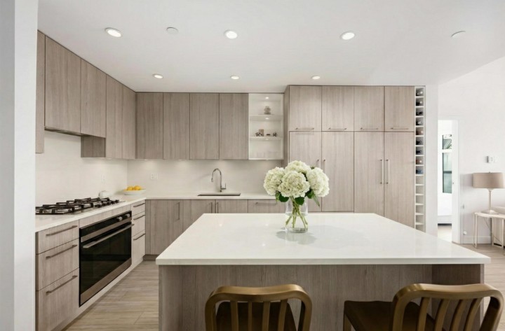 Photo 4 at 208 - 707 E 3rd Street, Queensbury, North Vancouver