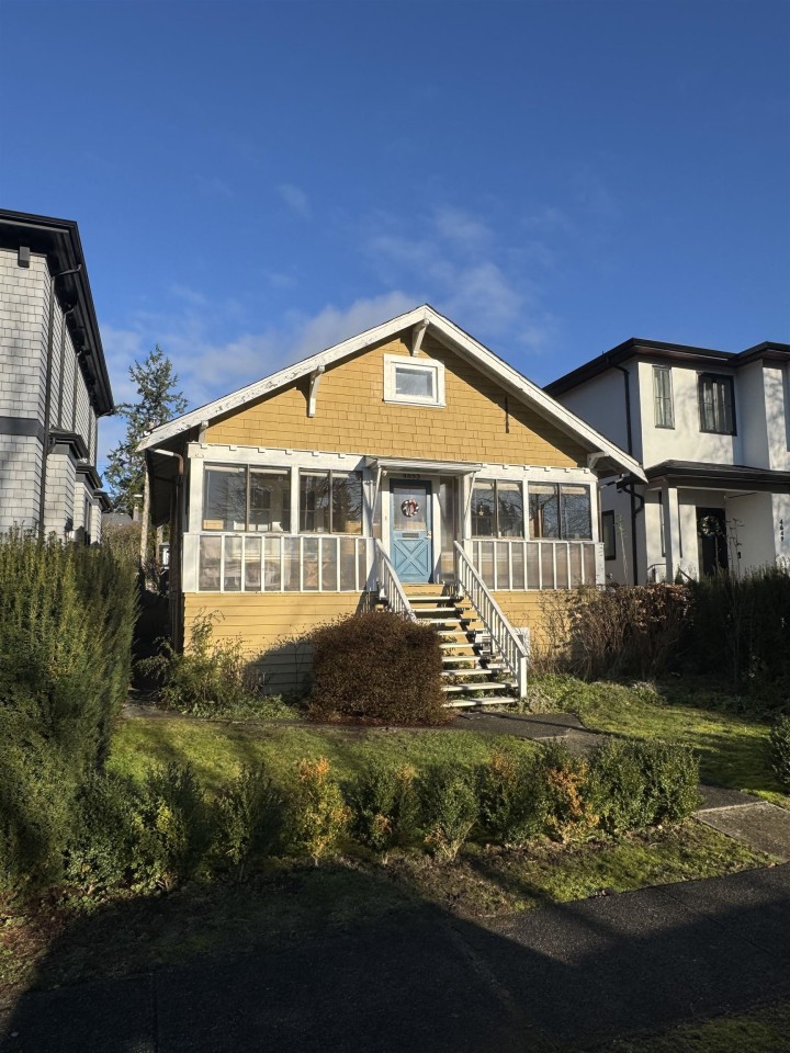 Photo 3 at 4653 W 8th Avenue, Point Grey, Vancouver West