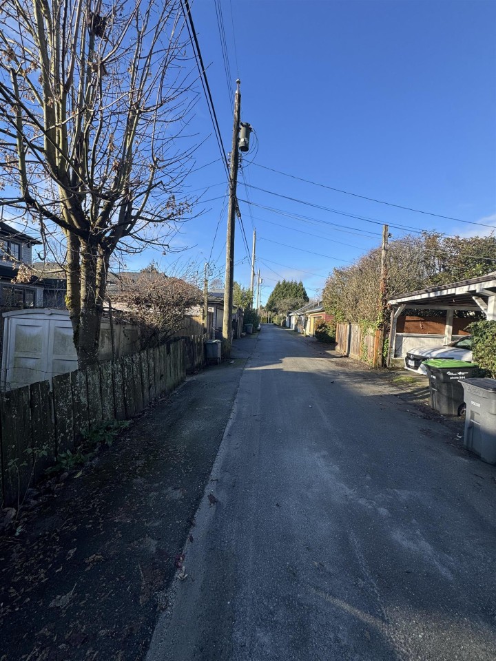 Photo 5 at 4653 W 8th Avenue, Point Grey, Vancouver West