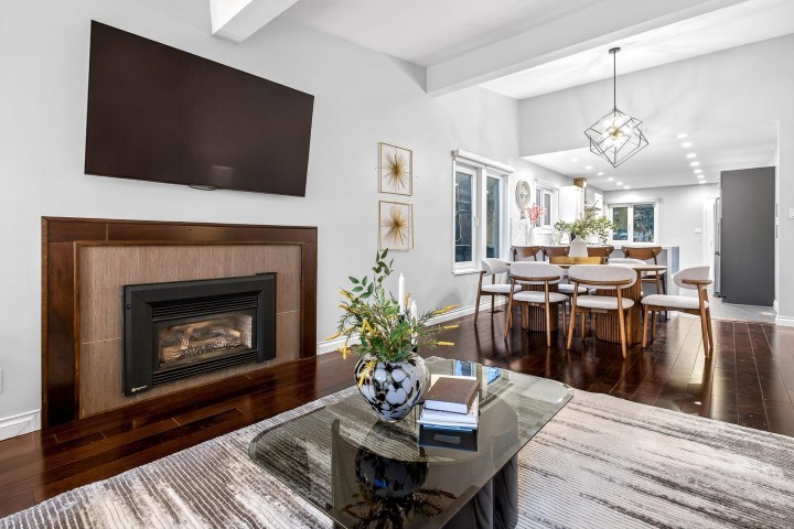 Photo 7 at 1614 Lynn Valley Road, Lynn Valley, North Vancouver