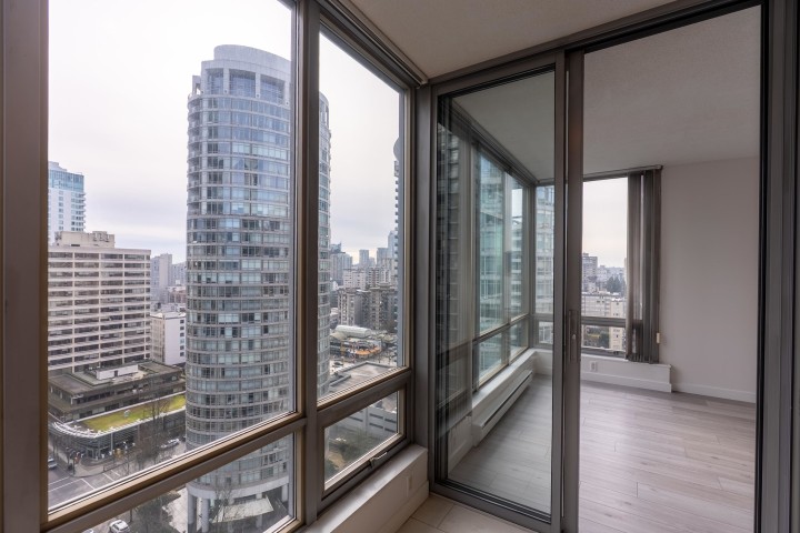 Photo 12 at 2106 - 1288 W Georgia Street, West End VW, Vancouver West