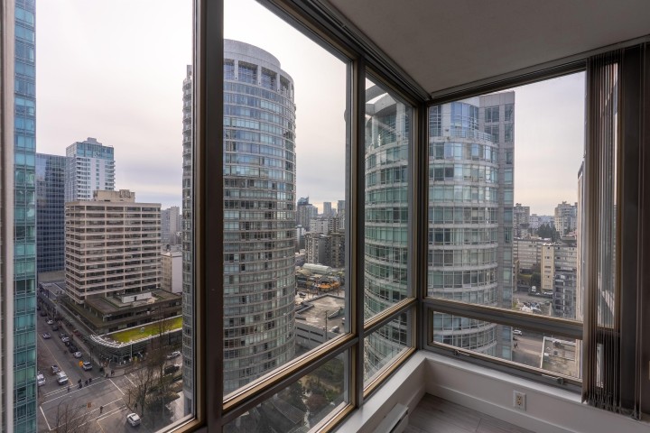 Photo 10 at 2106 - 1288 W Georgia Street, West End VW, Vancouver West