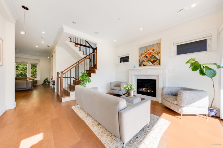 Photo 8 at 4042 W 20th Avenue, Dunbar, Vancouver West