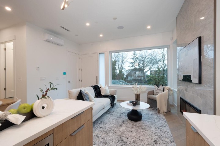 Photo 13 at 4426 W 4th Avenue, Point Grey, Vancouver West