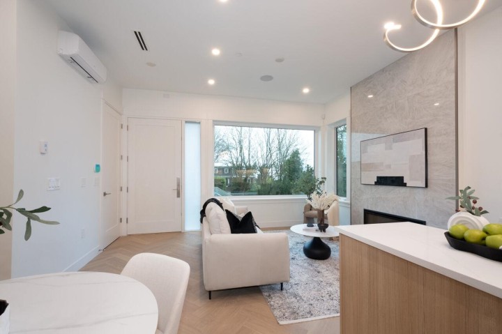 Photo 12 at 4426 W 4th Avenue, Point Grey, Vancouver West