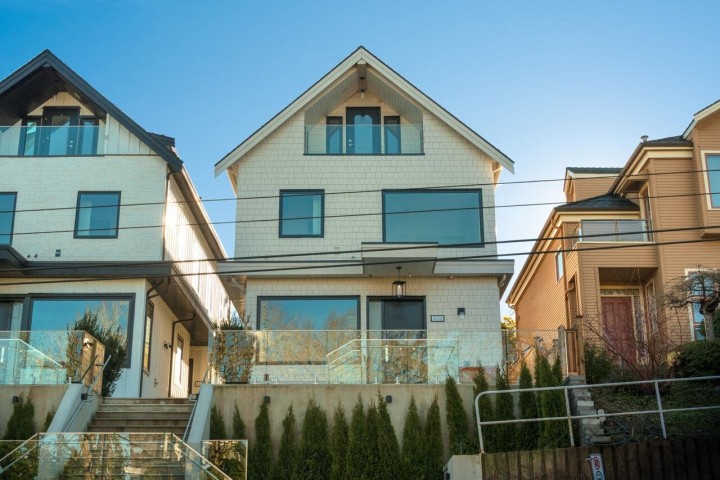 Photo 8 at 4426 W 4th Avenue, Point Grey, Vancouver West