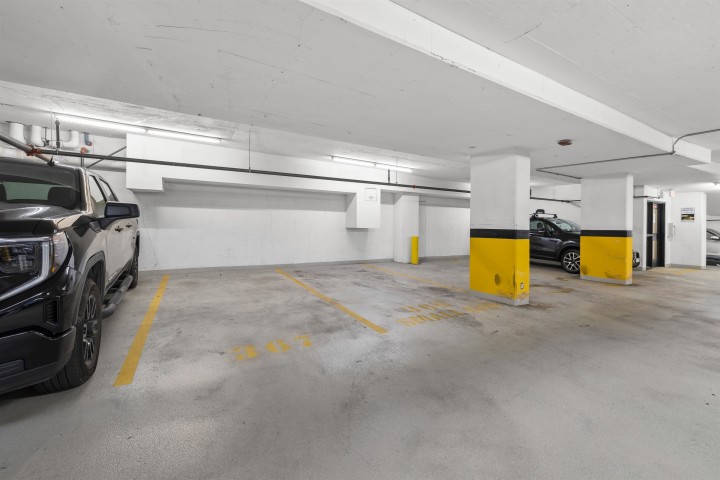 Photo 35 at 307 - 100 E Esplanade Avenue, Lower Lonsdale, North Vancouver