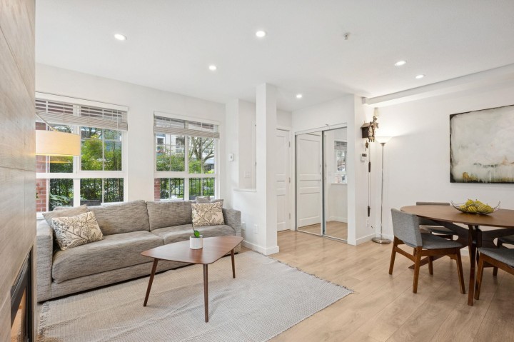 Photo 2 at 1985 Dunbar Street, Kitsilano, Vancouver West