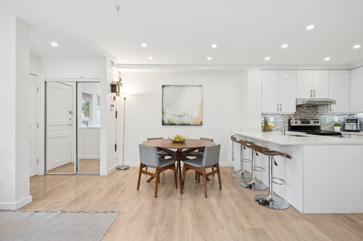 Photo 10 at 1985 Dunbar Street, Kitsilano, Vancouver West