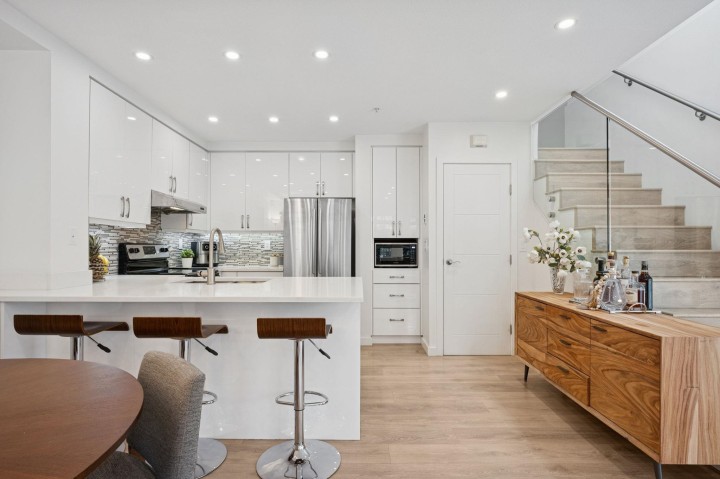 Photo 11 at 1985 Dunbar Street, Kitsilano, Vancouver West