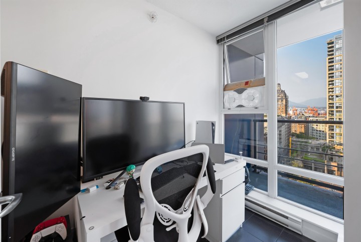 Photo 10 at 1207 - 602 Citadel Parade, Downtown VW, Vancouver West