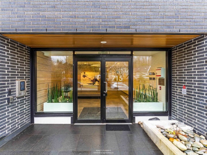 Photo 6 at 206 - 715 W 15th Street, Mosquito Creek, North Vancouver