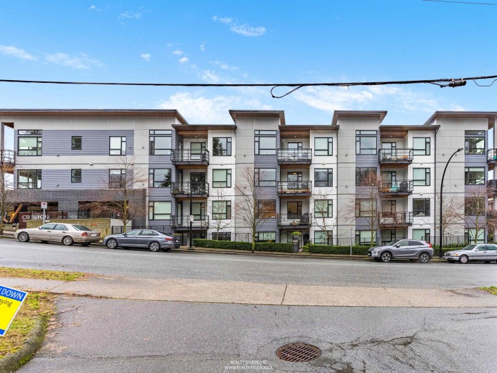 Photo 4 at 206 - 715 W 15th Street, Mosquito Creek, North Vancouver