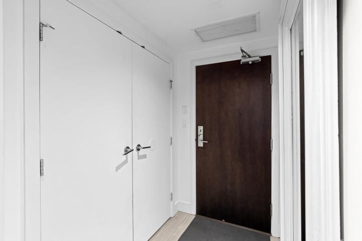 Photo 2 at 205 - 1550 Fern Street, Lynnmour, North Vancouver