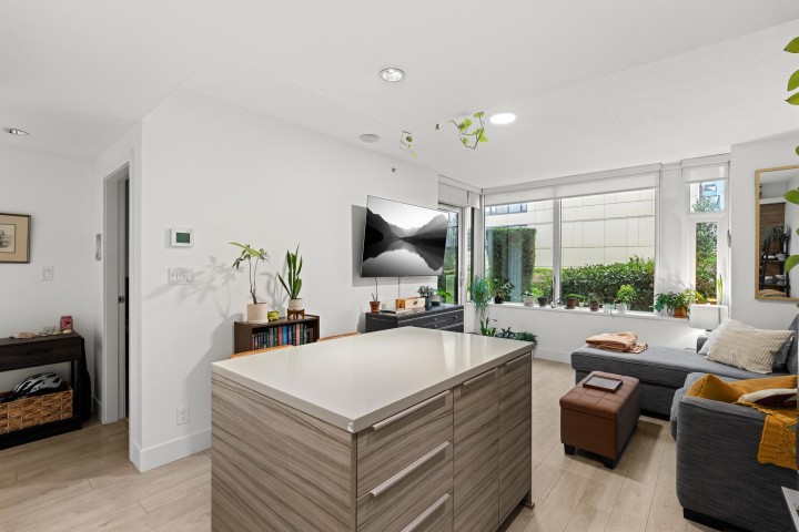 Photo 6 at 205 - 1550 Fern Street, Lynnmour, North Vancouver