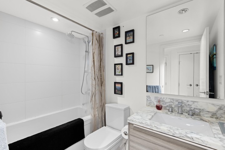 Photo 12 at 205 - 1550 Fern Street, Lynnmour, North Vancouver