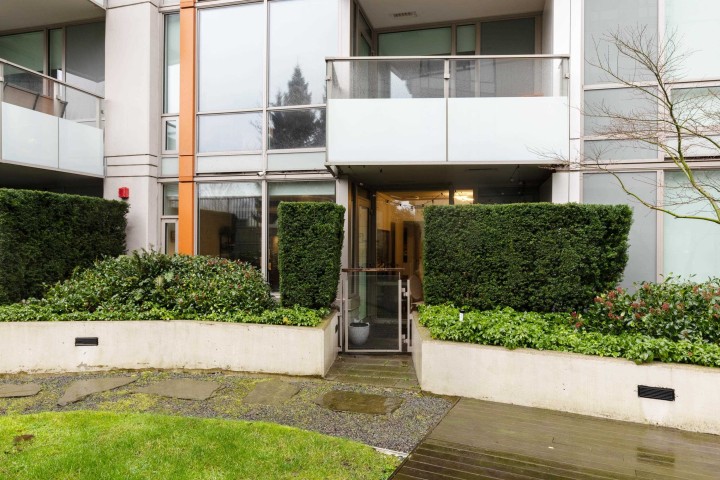 Photo 14 at 205 - 1550 Fern Street, Lynnmour, North Vancouver