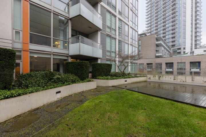 Photo 15 at 205 - 1550 Fern Street, Lynnmour, North Vancouver