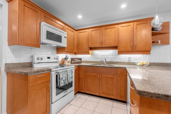 Photo 8 at 3993 Parkway Drive, Quilchena, Vancouver West