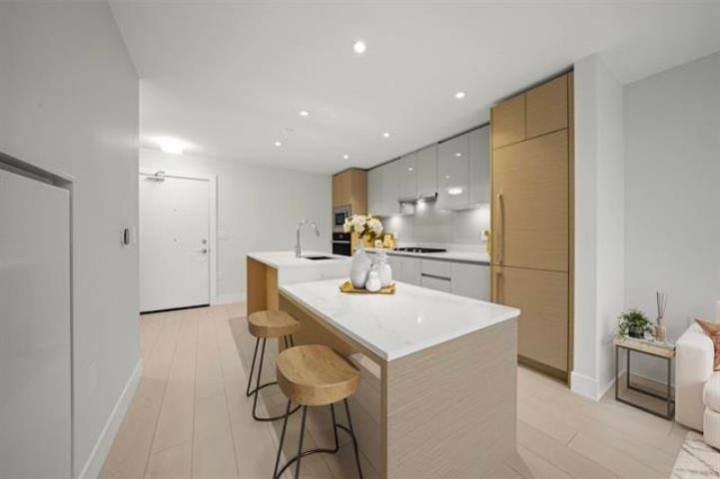 Photo 2 at 607 - 3538 Sawmill Crescent, South Marine, Vancouver East