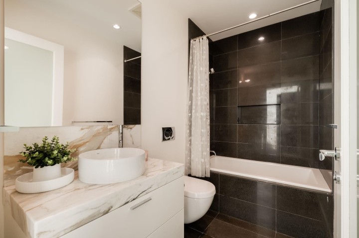 Photo 20 at 2201 - 277 Thurlow Street, Coal Harbour, Vancouver West