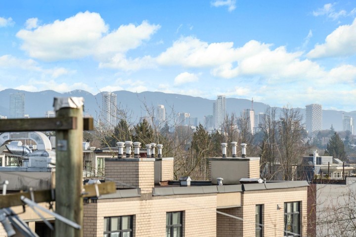 Photo 20 at 301 - 3727 W 10 Avenue, Point Grey, Vancouver West